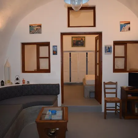 Tzannis Cave House Dom wakacyjny *